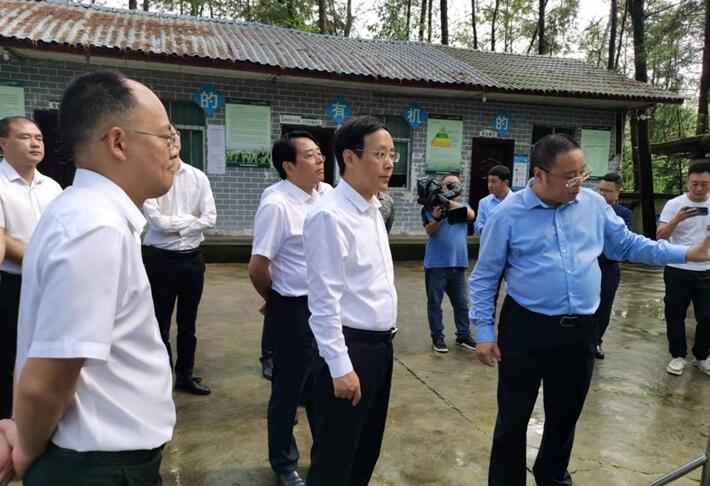 市委副書(shū)記喻在崗來(lái)公司調(diào)研農(nóng)業(yè)產(chǎn)業(yè)發(fā)展