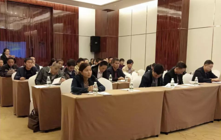 青峪豬養(yǎng)殖技術(shù)培訓(xùn)會圓滿舉行