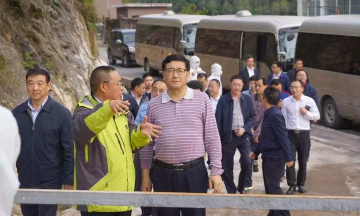 堯斯丹副省長一行專訪巴山牧業(yè)