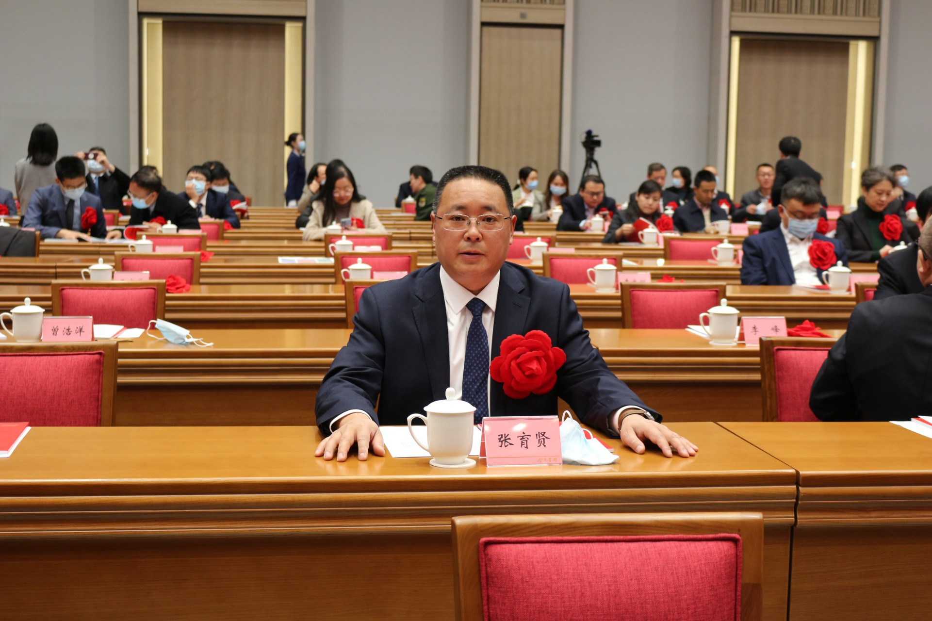 祝賀!公司張育賢董事長(zhǎng)榮獲第三屆“四川杰出人才獎(jiǎng)”